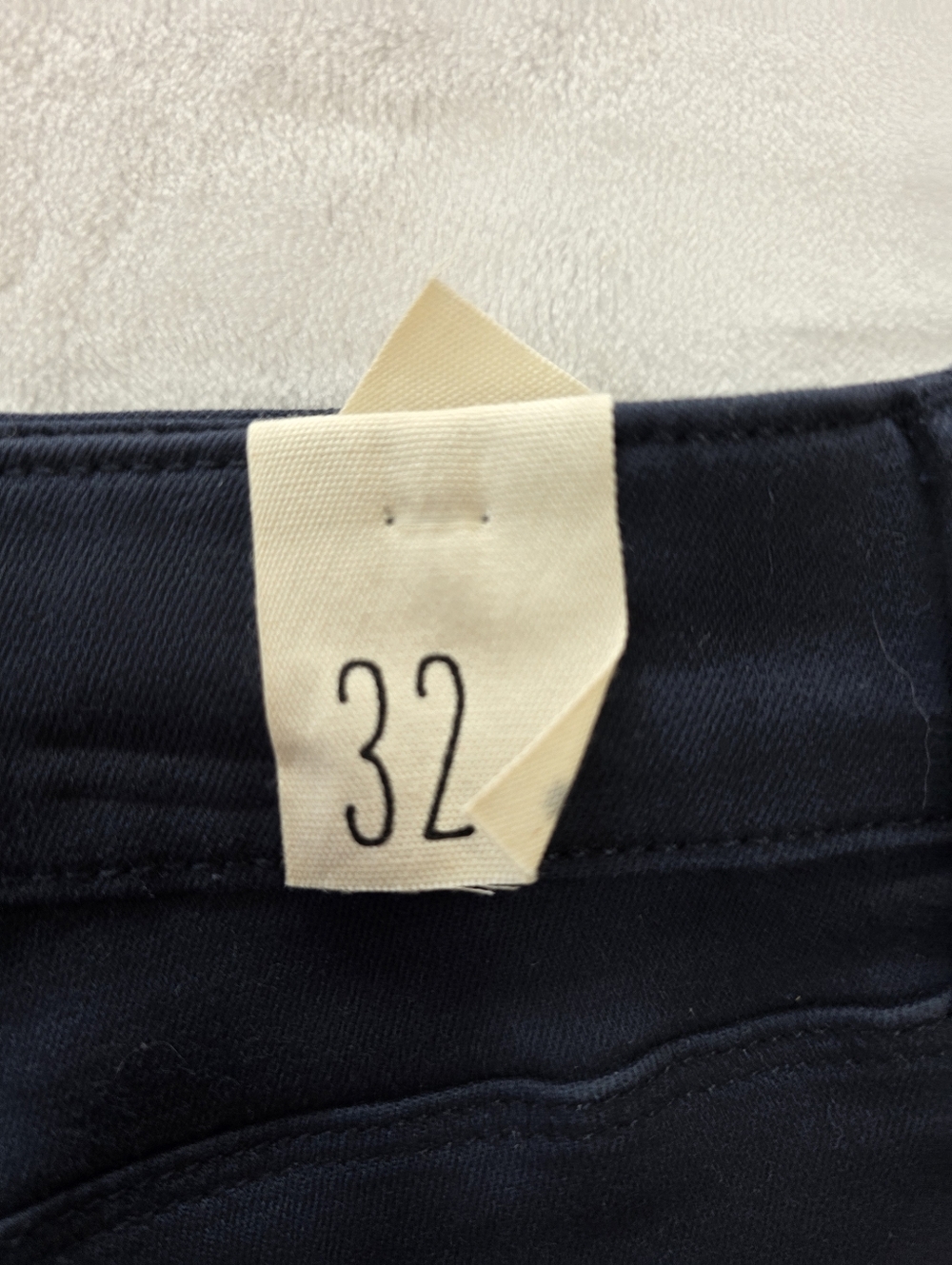 Cosmic Blue Love Women's Shorts Size 32 - Picture 2 of 5